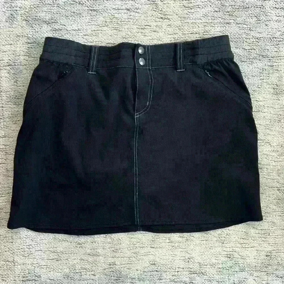 Kuhl Dresses & Skirts - Kuhl skort skirt Black